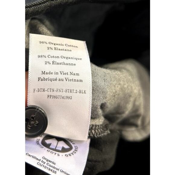 Everlane The Organic Straight-Leg Pant in Black 2 - Picture 9 of 10